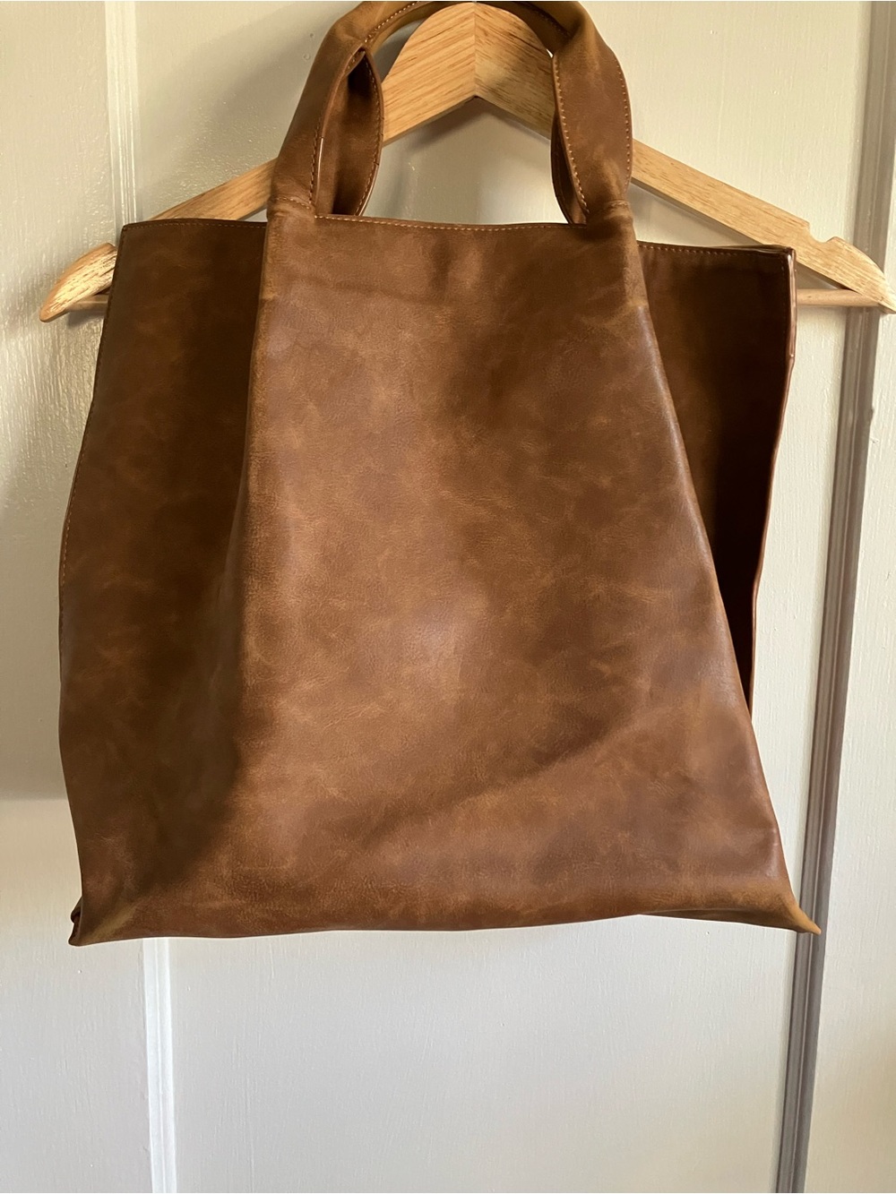 Tan/Brown Leather-Style Tote Bag